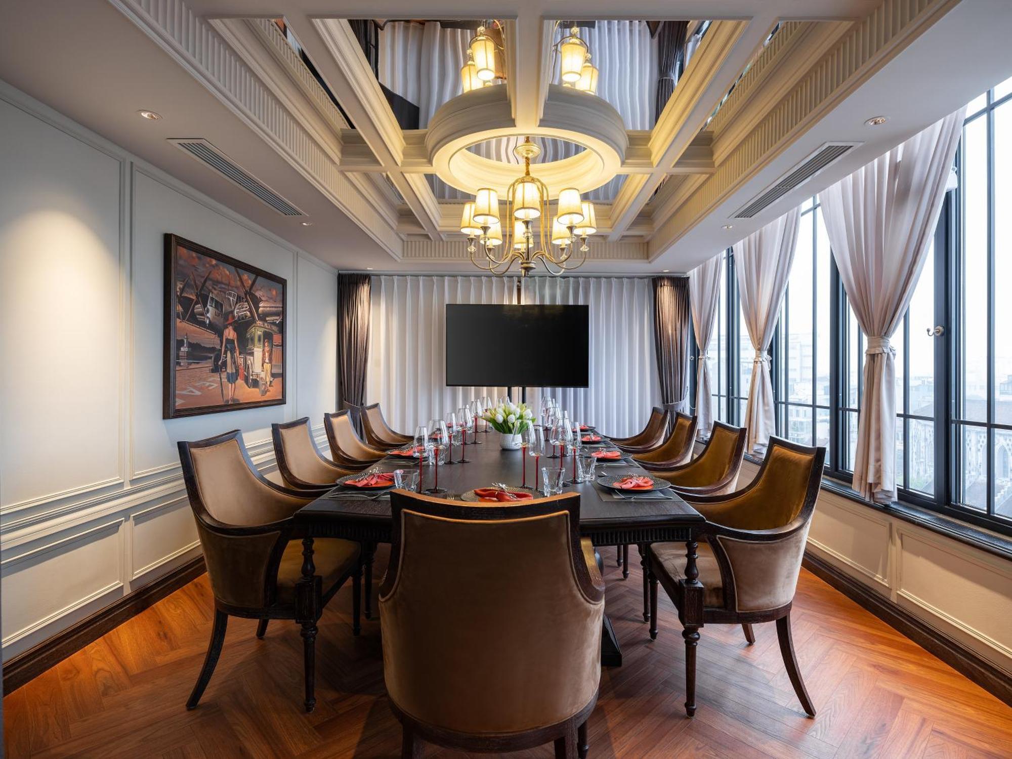 Grand Hotel Du Lac Ханой Екстериор снимка The Club at The Landmark, Bangkok